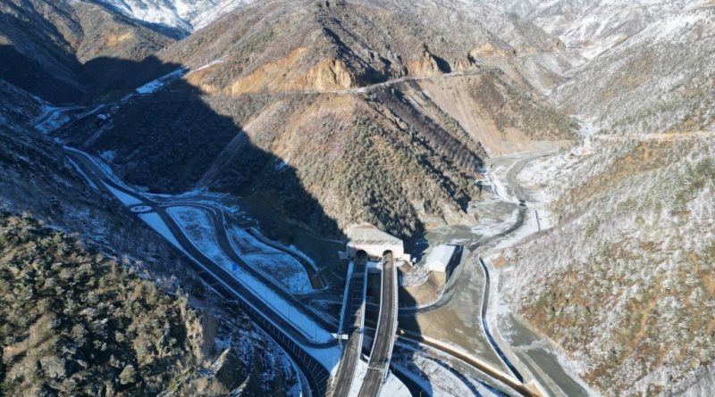 Türkiye ve Avrupa’nın en uzun tüneli... Yeni Zigana Tüneli’nden bir yılda 4 milyondan fazla araç geçti 1