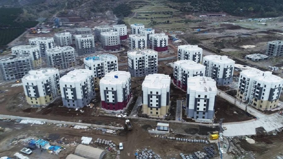 400 bin deprem konutu Eylül 2025 tarihine kadar hak sahiplerine teslim edilecek 2