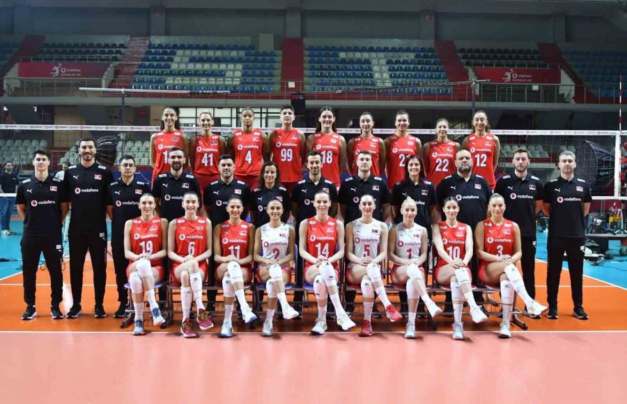 Filenin Sultanları Milletler Ligi (vnl) 1. Hafta Maç Kadrosu açıklandı Kaptan Eda Erdem Kadroda Yok