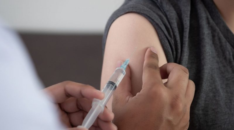 Ücretsiz Uygulama Başlamışken Doktorları Ters Düşüren Iddia: Hpv Aşısının Yan Etkileri Mi Var?