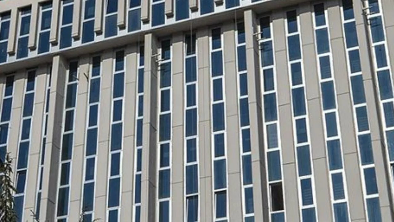 Ankara’daki Bakanlık Binasının ışıklarının Yanıp Yanmadığını Her Gün Kontrol Eden Bakan Kim?