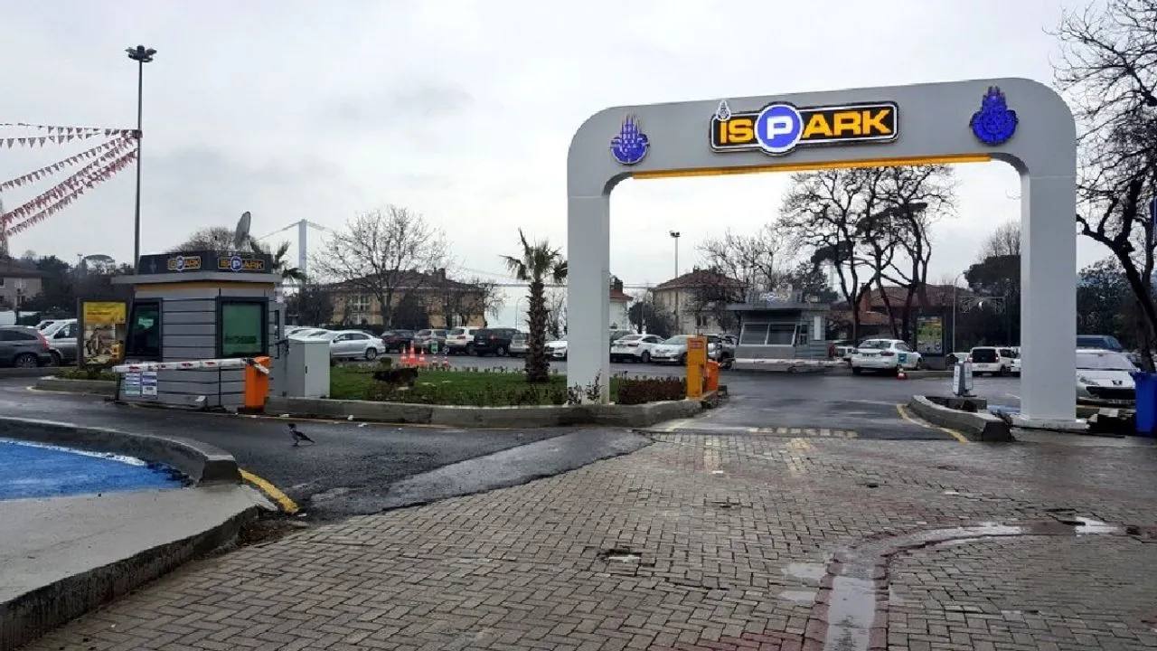 İstanbul’da İspark’a Yüzde 35 Zam! 1 Saatlik ücret 70 tl’ye çıktı
