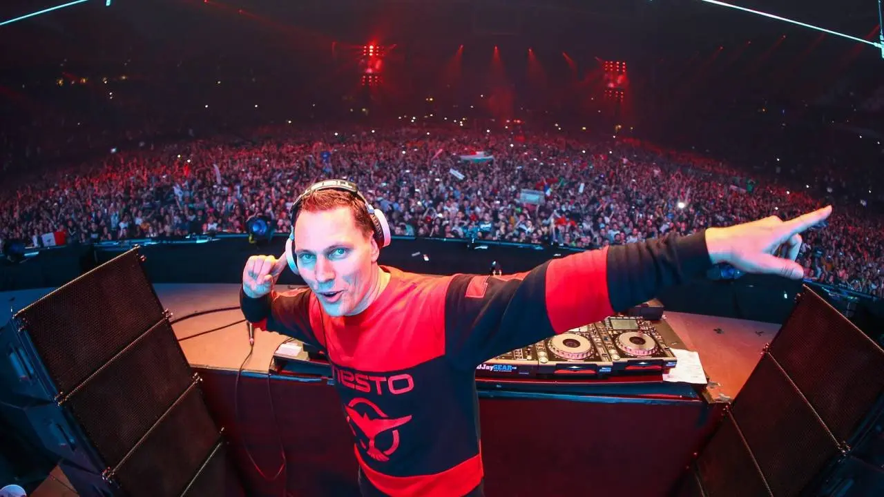 DJ Tiesto konseri 8 Ağustos Perşembe günü İstanbul Festival Park