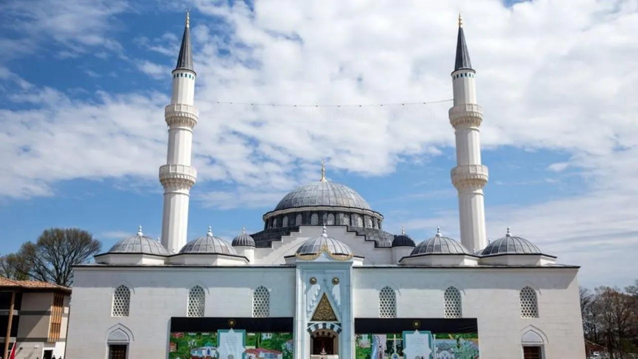 Turhan Çömez’den Diyanet’in Abd Yerleşkesinin Mal Varlığı 90 Milyon Dolara Ulaştı Iddiaları