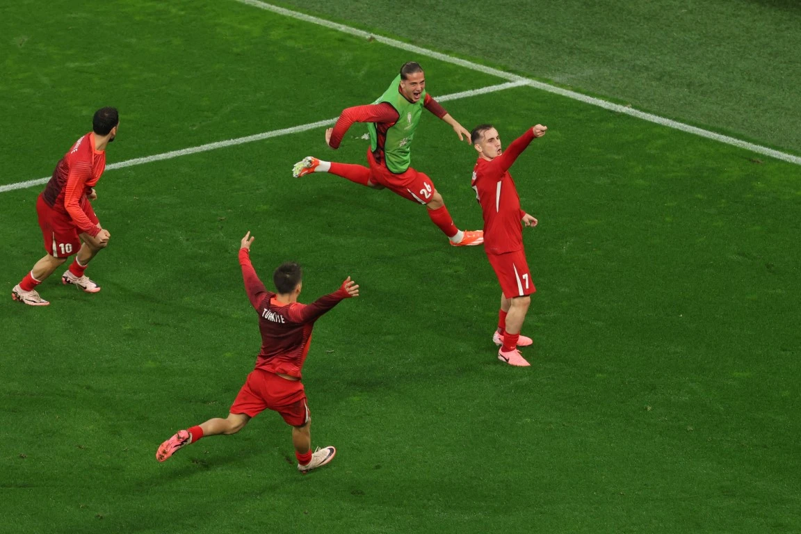 Türkiye gruptan 3. olarak çıkarsa son 16 rakibi İspanya olacak