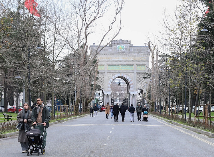 Sınavsız ikinci üniversite başvuru şartları, yaş sınırı var mı?