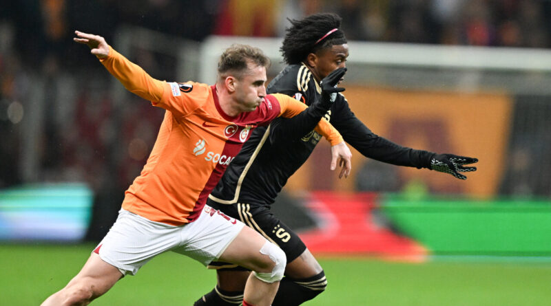 5 gol, 2 kırmızı kart! Galatasaray - Sparta Prag maçı nefes kesti! Icardi son sözü söyledi 1