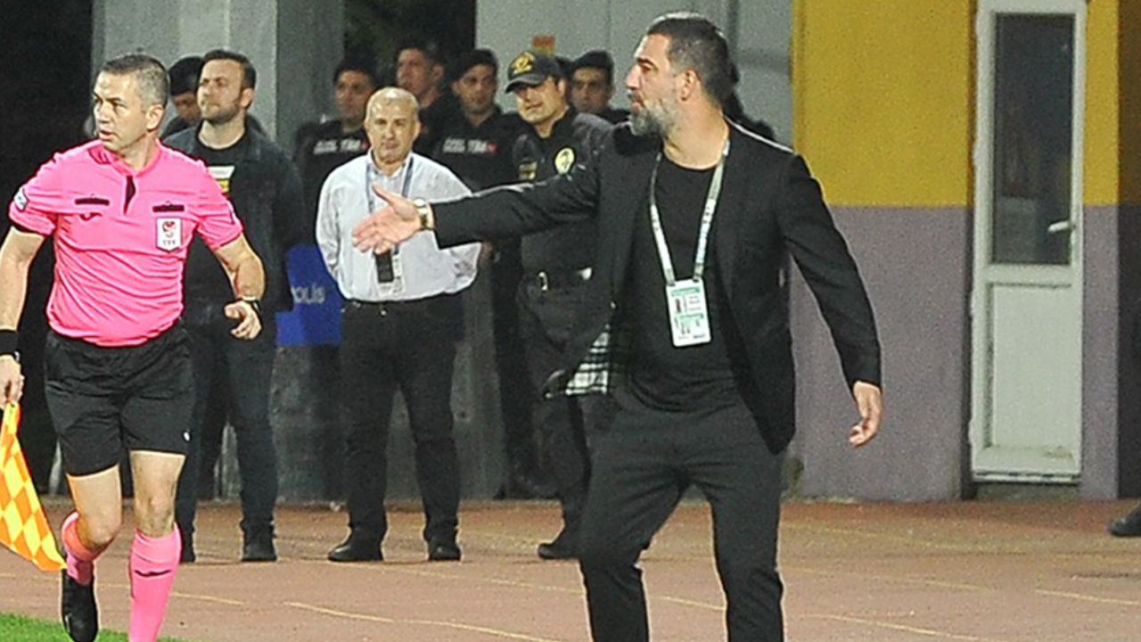 Arda Turan'dan Türkiye'de denenmemiş sistem! Takımda 2 kuralım var diyerek açıkladı - 1. Resim