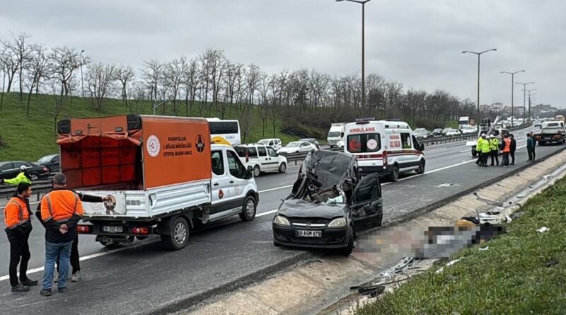 Avcılar'da zincirleme kaza: 2 ölü, 4 yaralı 1