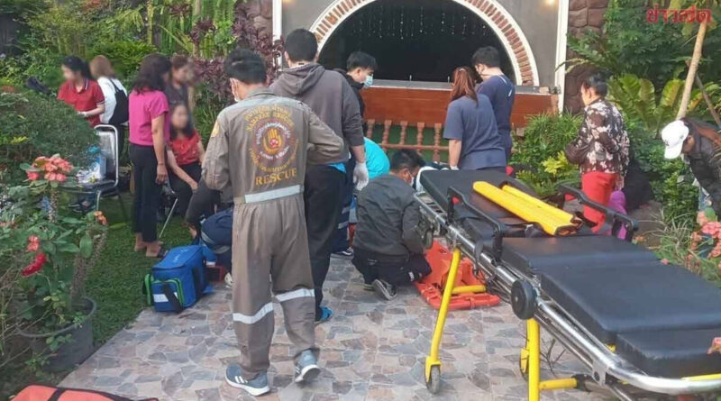 Balkon çöktü, poz veren kadınlar ikinci kattan düştü! 2'si ağır 13 yaralı 1