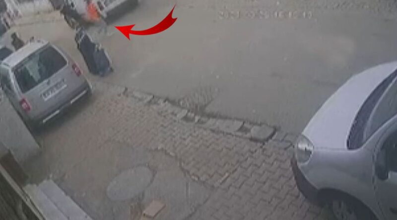 Ehliyetsiz sürücü, 2 çocuğu ezdi 1