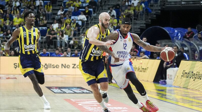 Fenerbahçe, Anadolu Efes'e 3 günde 2 defa mağlup oldu! Önce Avrupa sonra lig... 1