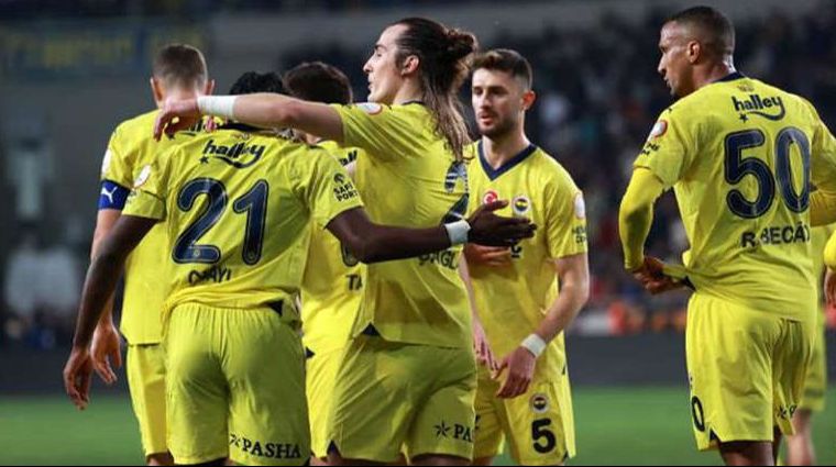 Fenerbahçe ligden çekilirse işi zor! Avrupa oynayabileceği sadece 2 lig var! Peki Kanarya hangi liglerde oynayabilir? - 1. Resim