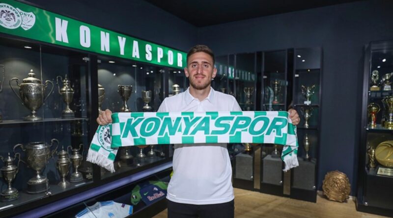Konyaspor'dan orta sahaya takviye! Melih İbrahimoğlu 3 yıllık sözleşme imzaladı 1