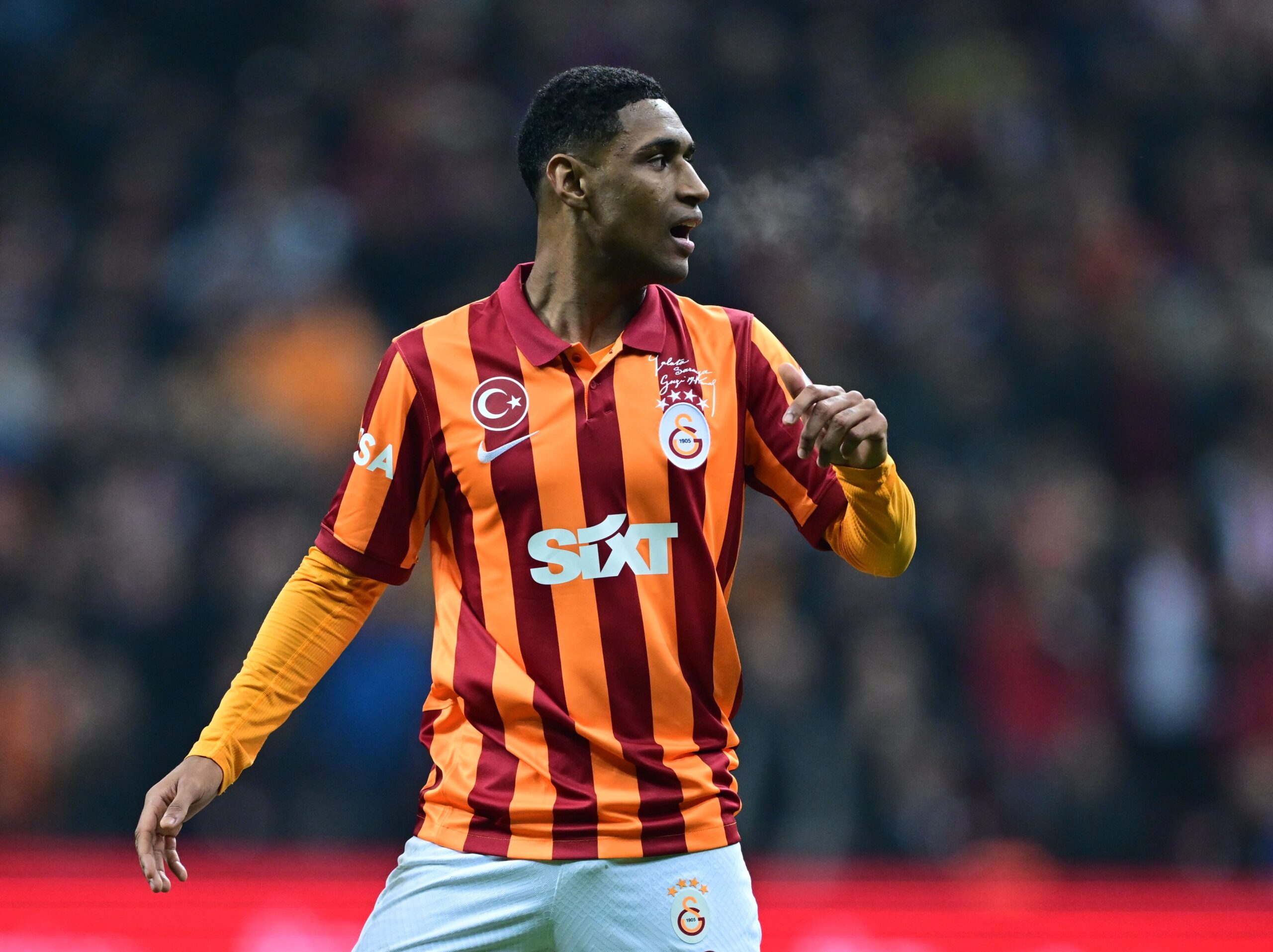 Nihat Kahveci, Galatasaraylı 2 futbolcuyu yerden yere vurdu: Ben olsam pasaportlarını iptal ederim - 2. Resim