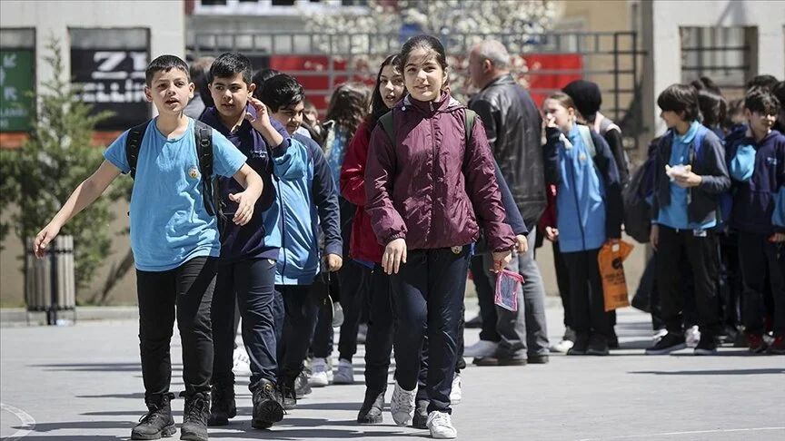 Yarın okul var mı? Okullar yarın tatil mi? - 1. Resim