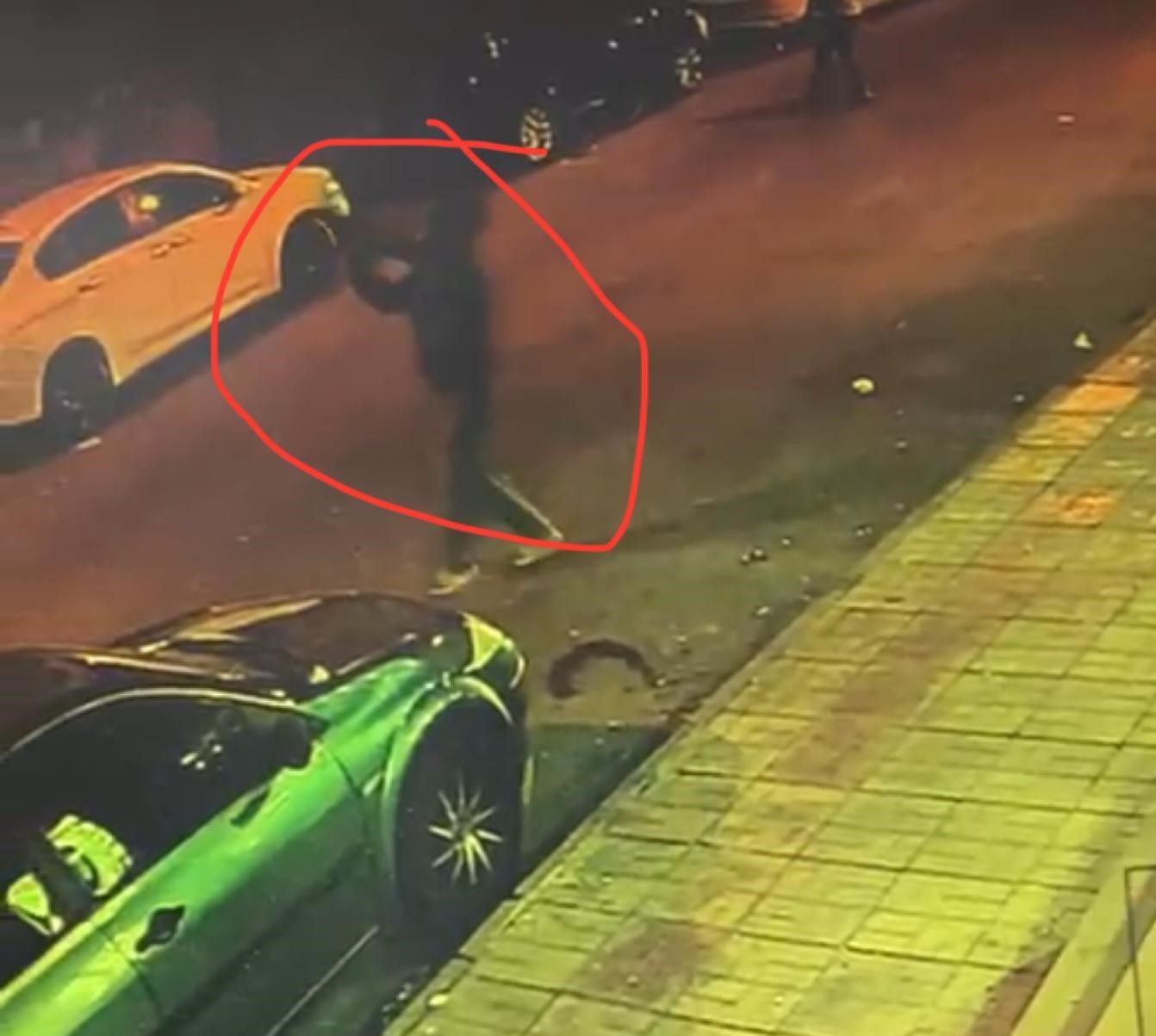 Yer Diyarbakır Bağlar... Kar maskeli 2 kişi otomatik silahla kahvehaneyi bastı - 3. Resim
