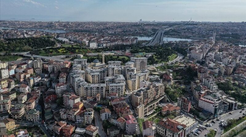 Yüksek faiz, konut hayalini de vurdu! Konut kredisinde taksitler, neredeyse 2 asgari ücret! 1 milyon TL kredi çeken, bakın ne ödüyor? 1