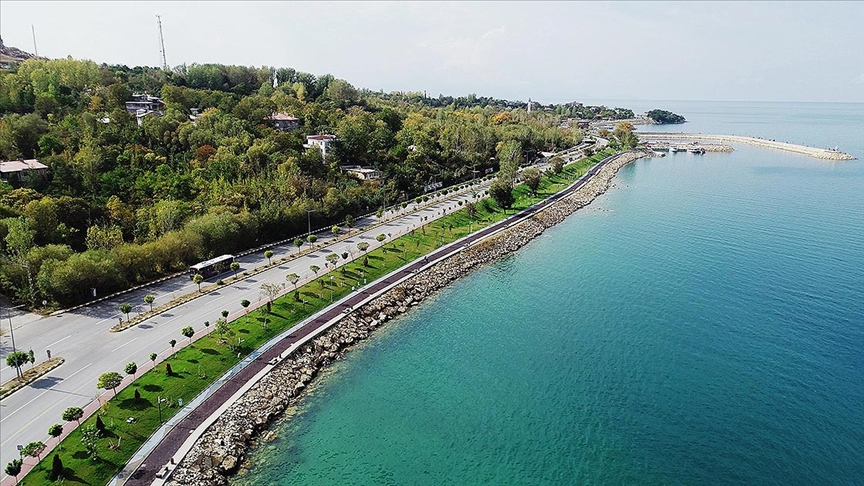 Van Gölü sodalı mı Van Gölü'nde yüzülür mü