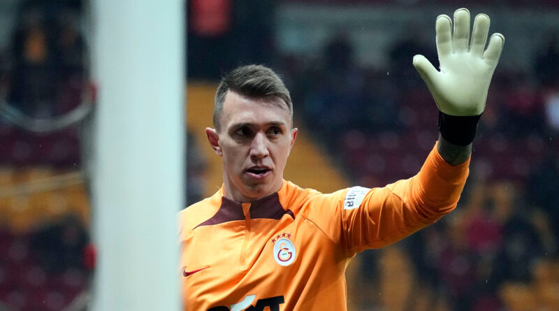 Muslera Elfsborg maçında neden yok