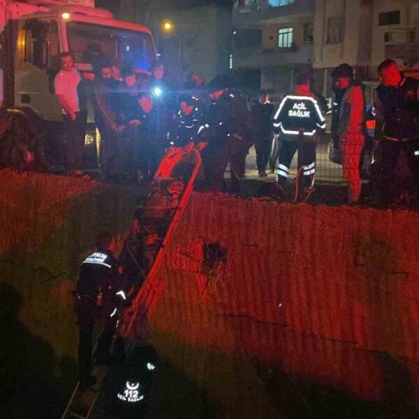 Antalya'da Kız Deresi'nde Meydana Gelen Dere Kaldırımı Olayı-4