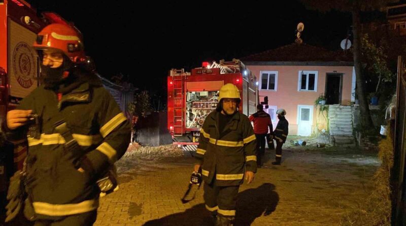 Başiskele'de 74 Yaşlı Kadın Yatak Odası Yangınında Dumandan Etkilendi 1