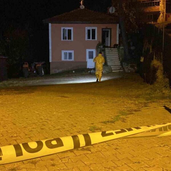 Başiskele'de ev yangını.-2