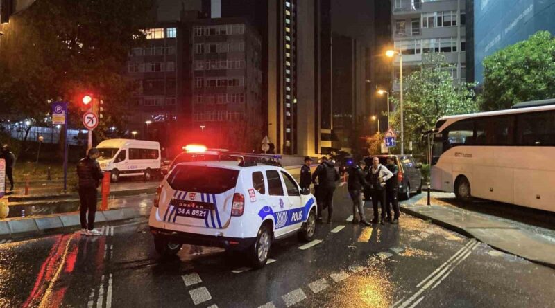 Beşiktaş'ta İsrail Konsolosluğu önünde protesto yapan şahıs teslim oldu 1