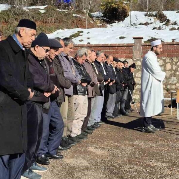İbrahim Poyraz'un cenazesi Bartın'da-1
