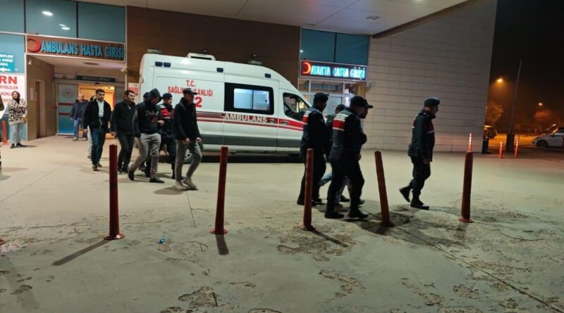 İnegöl'de 7 Afganistan ve 4 Suriye Uyruklu Şahsı Kaçak Yollardan Yakalanan 11 Şahsı Sınır Dışına Edilecek 1