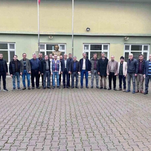 Jandarma ekipleri vatandaşları dolandırıcılık konusunda bilgilendirdi.-1