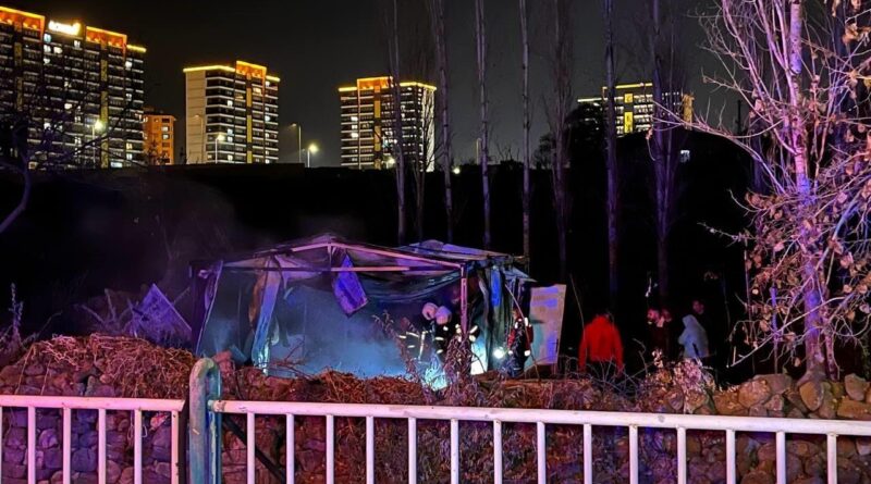 Kayseri'de Germir Mahallesi'nde baraka yangını 1