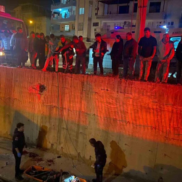 Kökez Mahallesi'nde Itfaiye Ekipleri Dere Kaldırımı Olayına Müdahale Etmiştir-2