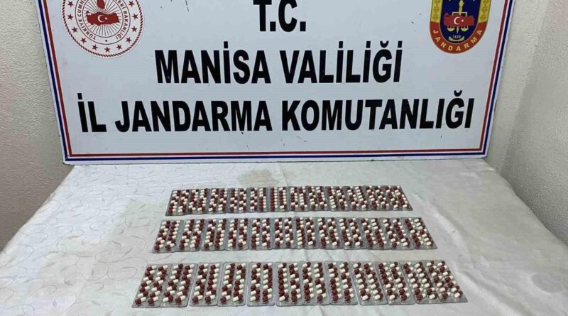 Manisa Akhisar'da Jandarma Üst Aramasında 504 Adet Sentetik Eczadan Sorumlu Kişiyi Gözaltına Alınarak Adli İşlem Başladı 1