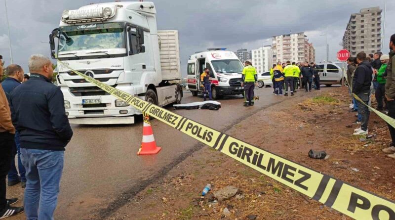 Siverek'te trafik kazasında öğretmen Beyazıt Sinan Ergeçer hayatını kaybetti 1