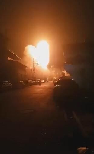 Bomba gibi patlayan trafo vatandaşları tedirgin etti-resim-5