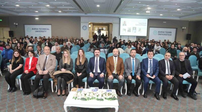 Bursa Teknik Üniversitesi'nde Yapay Zeka ile Toplumsal Dönüşüm Panelinde Toplumsal Etkiler Tartışıldı 2