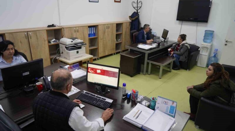 Çayırova Belediyesi'nin Mavi Masa-İŞKUR Hizmet Noktası 2024'te 4445 Kişiyi İşe Yönlendirdi 1