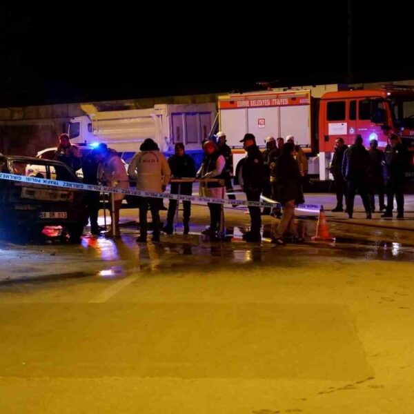 Evin Duvarına Çarpıp Alev Alan Araç