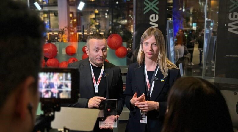 Giresunlu Dr. Osman Bodur, Tekstil Atıklarının Geri Dönüşümü İçin Yapay Zekaya Dayalı EcoFlex Projesiyle Avusturya GigaLab Ödülünü Kazandı 6