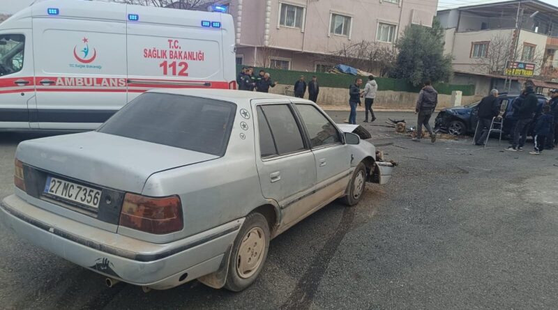 Gölbaşı'da İki Otomobilin Çarpışması Sonucu 2 Kişiyi Yaranayarak Takla Attı: Erkan D. ve Muhammed H. İdaredindeki Araçlar 1
