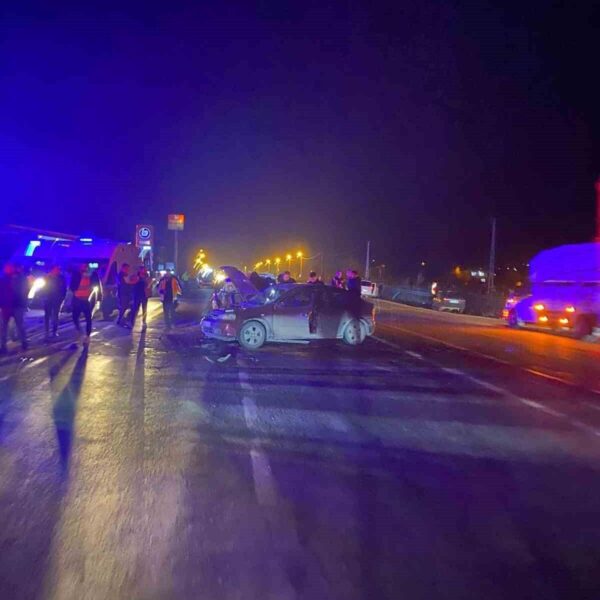 Gölbaşı Devlet Hastanesi'ne kaldırılan yaralıların ambulans ile taşınması-2
