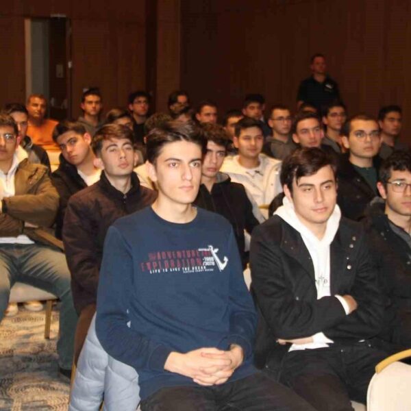 Kayseri'de havacılık eğitimi alan gençler-4