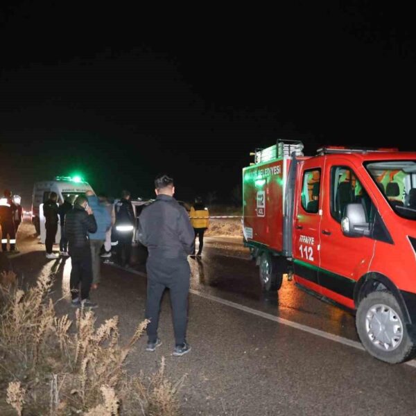 Kazada hayatını kaybeden sürücü Mustafa Çalıpınar'ın cansız bedeni.-2
