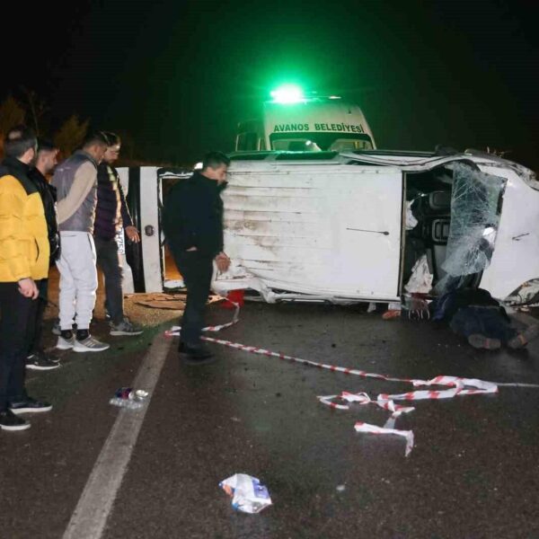 Kontrolden çıkan araç, Nevşehir'de kaza yaptı.-4