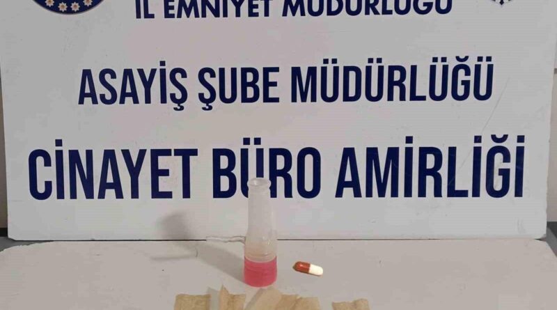 Kütahya'da Araçta Uyuşturucu Ele Getirildi 1
