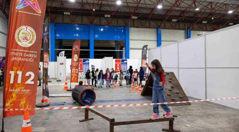 Mersin Büyükşehir Belediyesi, Yenişehir’de 'Herkes İçin Daha İyi Bir Yaşam, Sürdürülebilir Bir Gezegen' Bilim Şenliği Yaptı 1