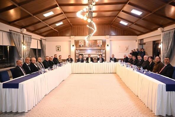 Palandöken'de Kış Sezonu Güvenlik Toplantısı Vali Çiftçi'nin Başkanlığında Gerçekleştirildi 1