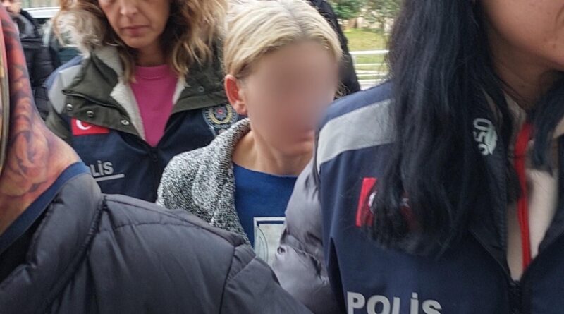 Samsun Atakum'da Irakli Kadın Kar Maskesiyle Komşusunun Bileziklerini Gasp Etti 1