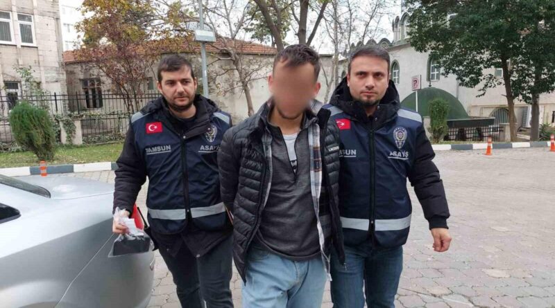 Samsun’da İlkadım’da İki Motosiklet Çalan Kişi Poliste Gözaltına Alınarak Adliye'ye Sevk Edildi 1
